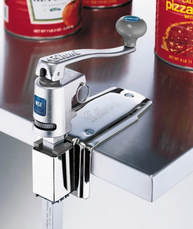 Counter top manual can opener