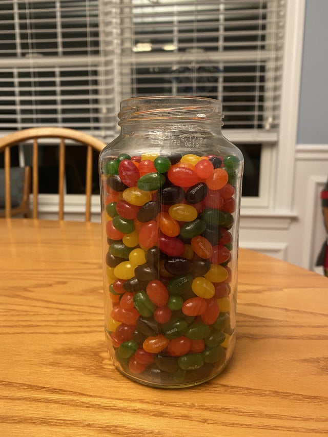 How to Guess How Many Jellybeans are in a Jar - Jar & Can